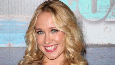 Profile image - Anna Camp