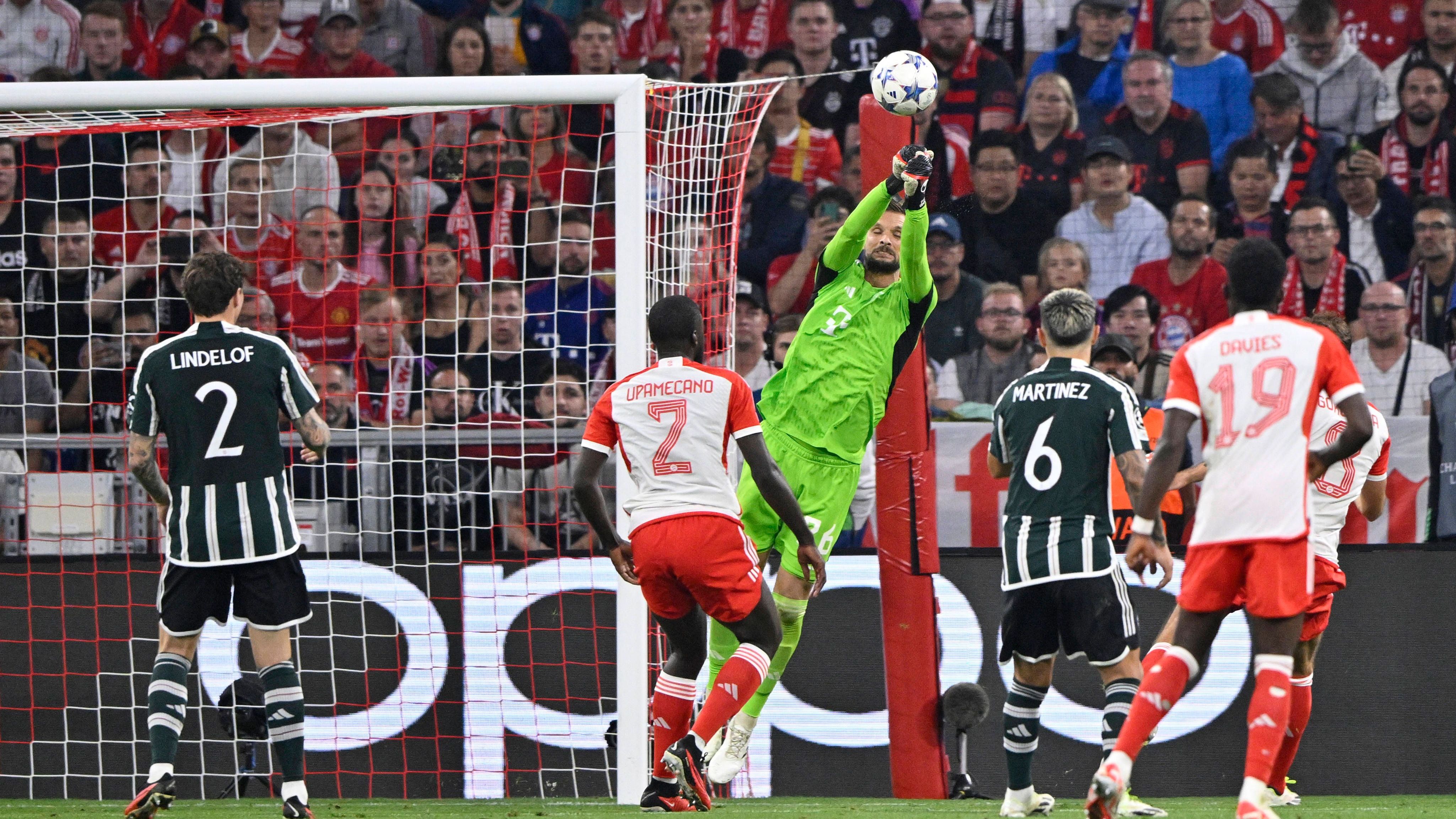 <strong>Sven Ulreich (FC Bayern München)</strong><br>Bewahrt die Bayern gleich zu Beginn vor einem frühen Rückstand. Auch in der Folge äußerst sicher unterwegs und ein guter Rückhalt. Hat beim ersten Gegentor das Pech, dass der Ball von Kim unangenehm abgefälscht wird. Beim dritten Tor der Engländer schläft er allerdings… <em><strong>ran</strong></em><strong>-Note: 3</strong>