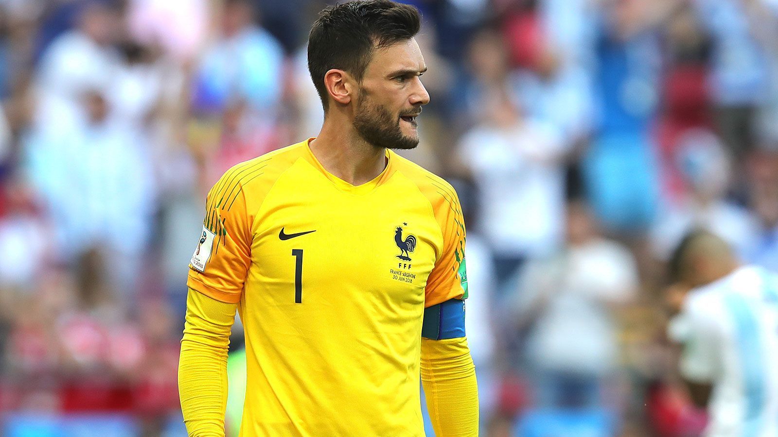 
                <strong>Hugo Lloris </strong><br>
                In der 25. Minute erstmals gefordert, gegen Perez zur Stelle. Bei di Marias Fernschuss chancenlos. Beim von Mercado abgefälschten Schuss chancenlos. Beim 3:4 von Aguero chancenlos. Mehr gibt es für ihn auch nicht zu tun, außer der Seitenwahl vor dem Anstoß. ran-Note: 3
              