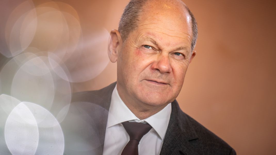 Bundeskanzler Olaf Scholz macht durch sein Machtwort den Weg frei für strengere EU-Asyl-Regeln.