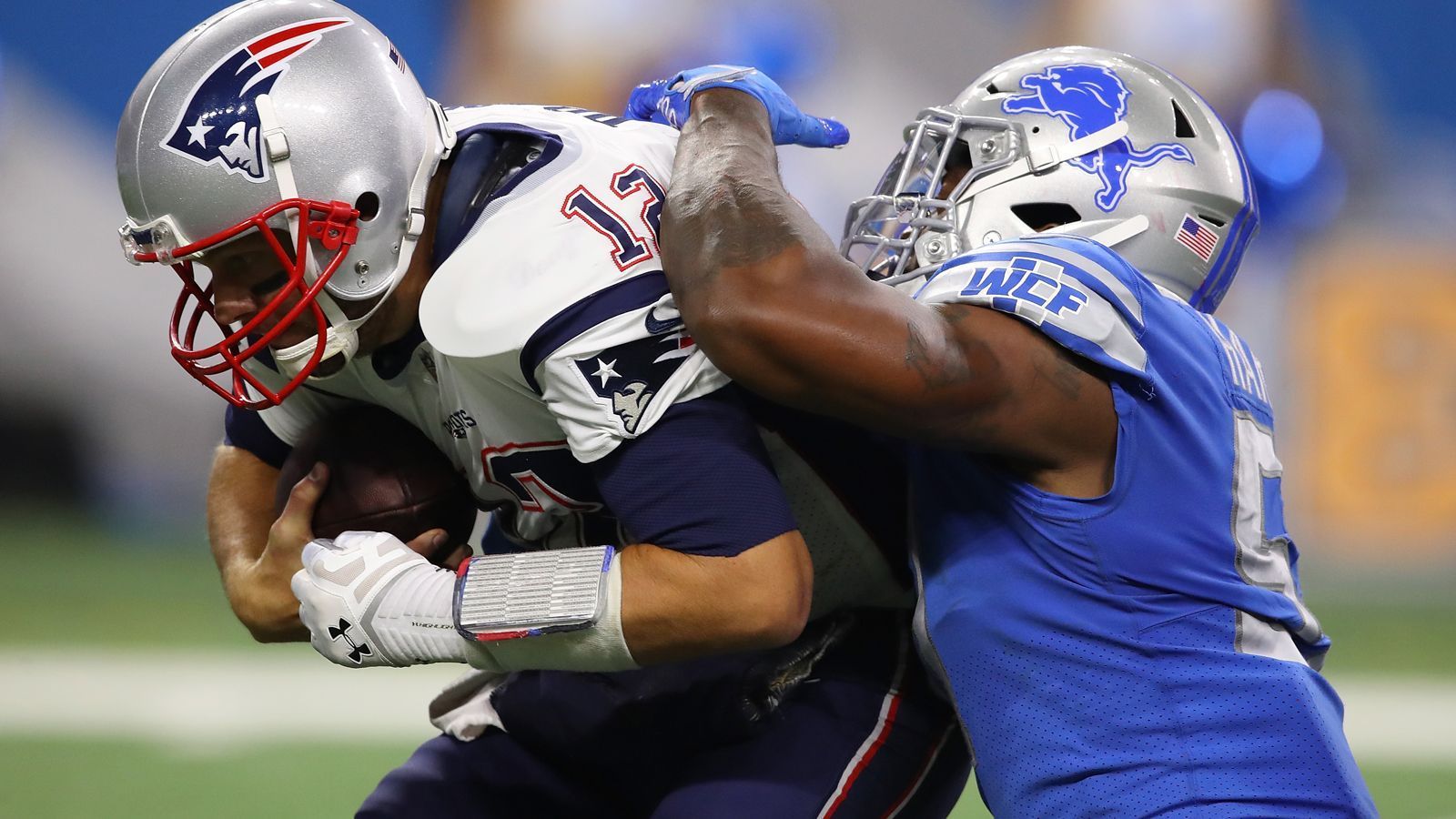 
                <strong>Detroit Lions</strong><br>
                Tom Brady vs. Detroit Lions: 5 Siege, 2 Niederlagen
              