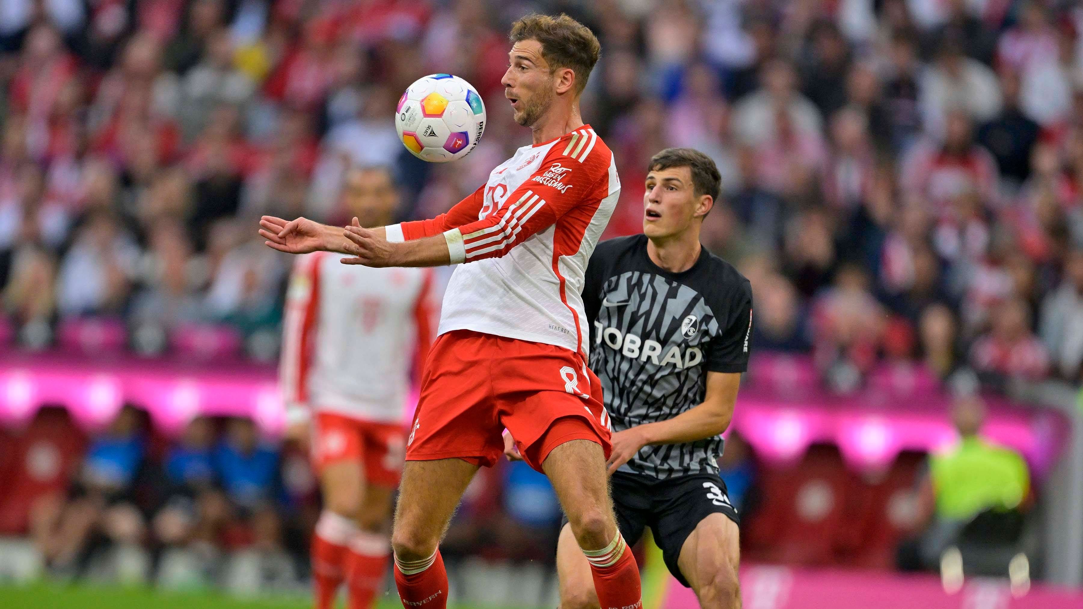 <strong>Leon Goretzka</strong><br>Der Nationalspieler erhält wieder den Vorzug vor Laimer. Zeigt ein souveränen Auftritt im Mittelfeld, allerdings lange ohne große Glanzpunkte nach vorne. Dann mit Pech bei seinem Pfostenschuss (81.). <strong>ran-Note: 3</strong>