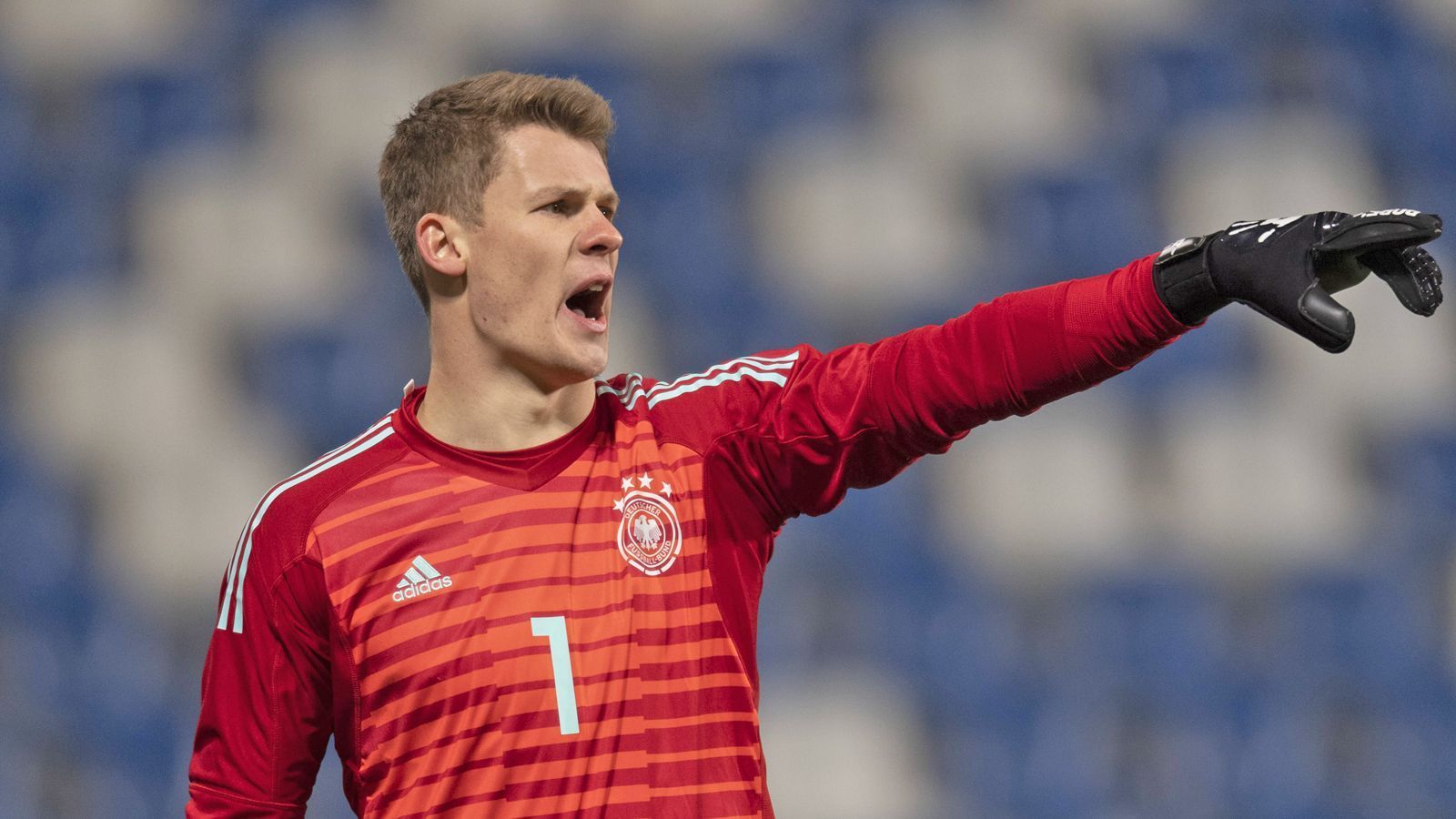 
                <strong>1 Alexander Nübel</strong><br>
                Position: TorVerein: FC Schalke 04Alter: 22 JahreU21-Länderspiele: 1220 Bundesligaspiele für Schalke
              