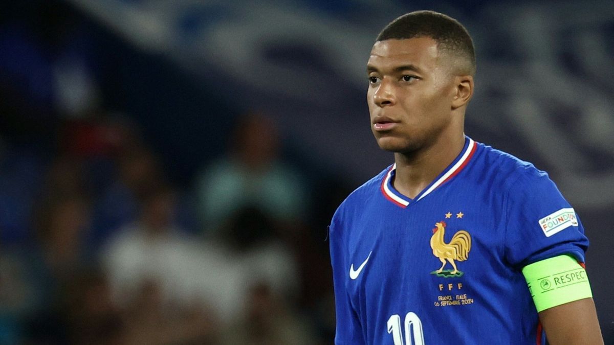 Mbappé trägt seit März 2023 die Kapitänsbinde