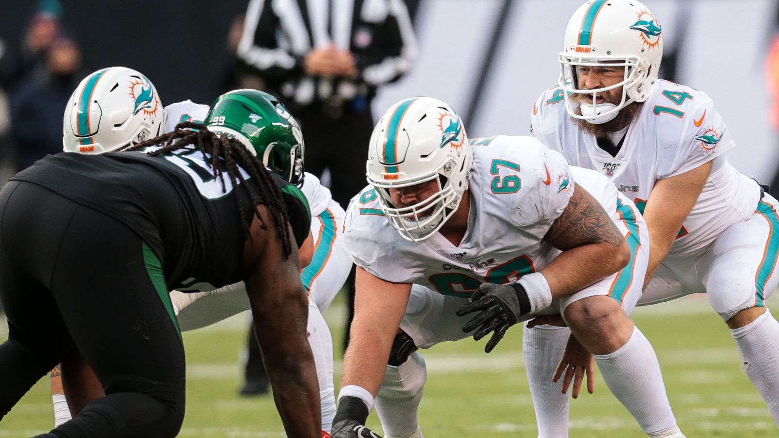 
                <strong>Back-to-Back der Dolphins und Jets</strong><br>
                Hin- und Rückspiele sind eine echte Seltenheit in der NFL. 2020 empfangen die Miami Dolphins die New York Jets in Week 10, in Week 11 haben beide spielfrei, ehe es in Week 12 zum Rückspiel in New York kommt. Diese Konstellation gab es zuletzt 1991 (!).
              