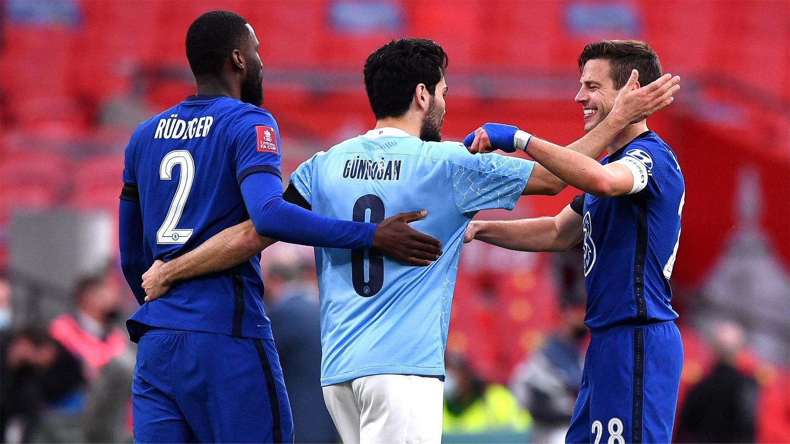 
                <strong>City - Chelsea Nummer Acht - CL-Finals mit Teams aus der gleichen Nation</strong><br>
                Durch den Finaleinzug von Manchester City und dem FC Chelsea stehen sich zum insgesamt achten Mal in der Champions-League-Geschichte zwei Teams aus dem gleichen Land im Endspiel gegenüber. Das letzte inländische Finale liegt nur zwei Jahre zurück. ran.de hat die Vorgänger aufgelistet. 
              