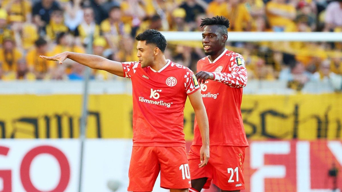 Mic Drop: Amiri bejubelt seinen Freistoßtreffer