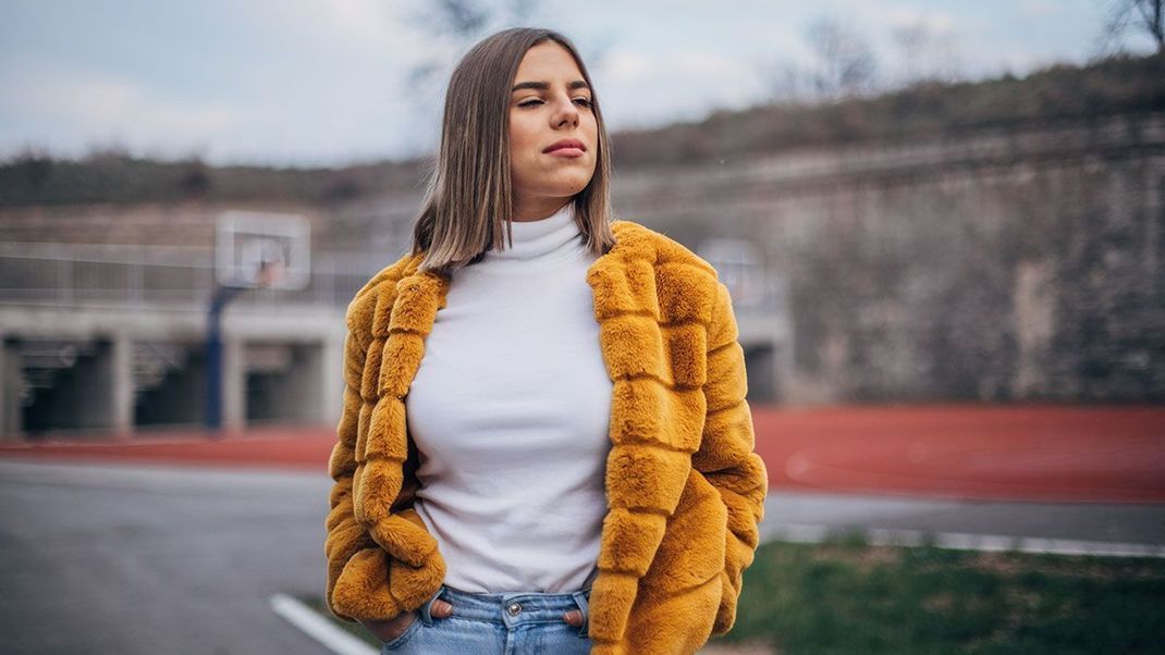 Schöne glänzende Haare sind keine Selbstverständlichkeit - hier verraten wir euch unsere Beauty- und Pflegetipps für effektive Haircare im Herbst.