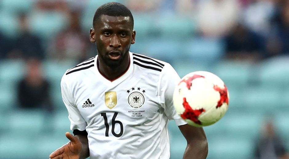 
                <strong>Antonio Rüdiger</strong><br>
                In den Zweikämpfen nicht immer auf der Höhe, nicht immer mit der letzten Konsequenz und bisweilen unbeholfen. Auch im Spiel nach vorne ausbaufähig. ran-Note: 4
              