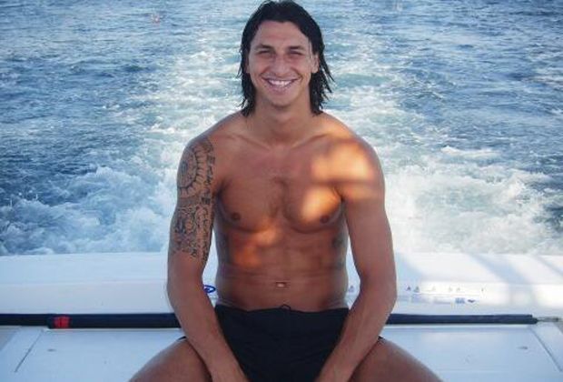 
                <strong>Zlatan Ibrahimovic</strong><br>
                Der schwedischen Superstar wird wegen der missglückten Qualifikation nicht an der WM teilnehmen. 
              