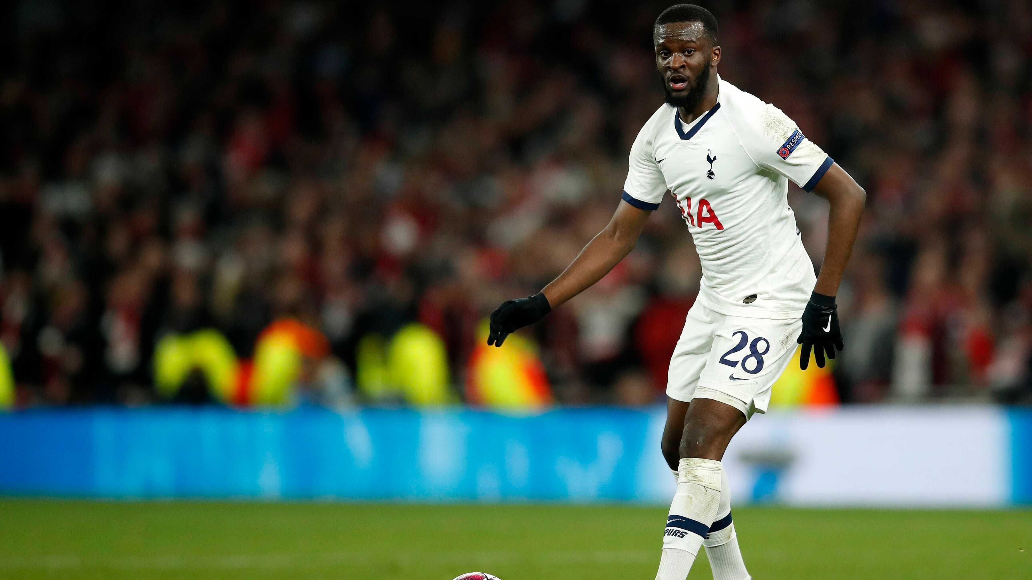 
                <strong>Platz 5 - Tottenham Hotspur</strong><br>
                Transferausgaben seit 1992: 1,31 Milliarden EuroTeuerster Spieler: Tanguy Ndombélé - Ablösesumme 60 Millionen Euro von Olympique Lyon (Quelle: transfermarkt.de)Zeitpunkt des Transfers: Juli 2019
              