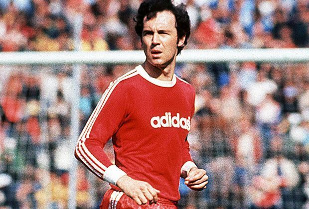 
                <strong>Franz Beckenbauer (FC Bayern München)</strong><br>
                Franz Beckenbauer ist der personifizierte FC Bayern München. Zwischen 1964 und 1977 lief der "Kaiser" 427 Mal für die Bayern auf und holte unter anderem drei Mal in Folge den Europapokal der Landesmeiser (heute Champions League). 
              