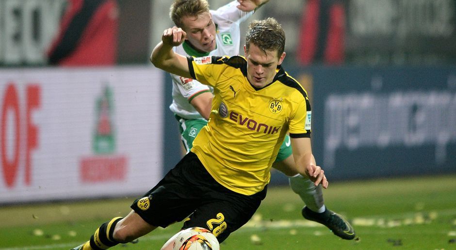 
                <strong>Matthias Ginter (Borussia Dortmund)</strong><br>
                Rechter Verteidiger: Matthias Ginter (Borussia Dortmund). Stimmen: 6342.
              
