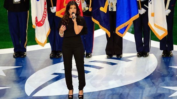 <strong>Idina Menzel</strong><br>
                2015: Idina Menzel beim Super Bowl zwischen den New England Patriots und den Seattle Seahawks.