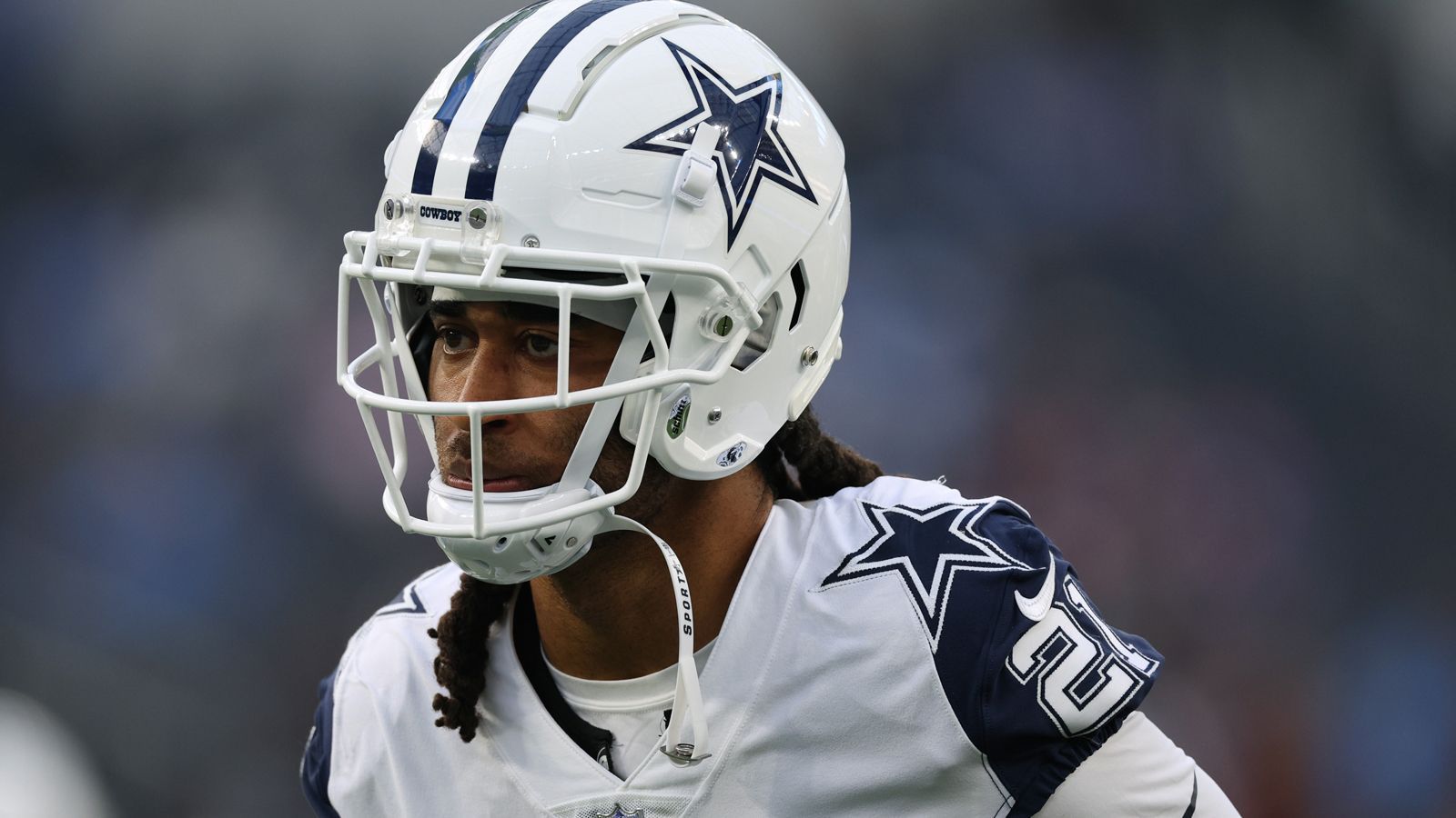 <strong>Stephon Gilmore (Dallas Cowboys)</strong><br><strong>Position:</strong>&nbsp;Cornerback<br><strong>Vertrag:</strong>&nbsp;2 Jahre, 20 Millionen<br><strong>Maximaler Bonus:</strong>&nbsp;1,5 Millionen<br><strong>Wahrscheinlicher Bonus:</strong>&nbsp;1 Million<br><strong>Deal:</strong>&nbsp;250.000 für 70% Spielzeit, 500.000 für 80%, 1 Million für 90% + 500.000 für die Nominierung in das First Team der All-NFL<br><strong>Stand</strong>: 94,59%