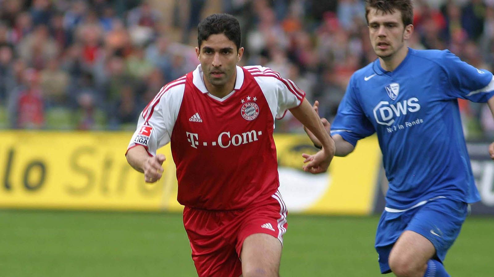 
                <strong>Vahid Hashemian</strong><br>
                Er kam 2004 mit der Empfehlung von immerhin 16 Toren für den VfL Bochum zum FC Bayern, doch der "Hubschrauber" stürzte böse ab und blieb nur eine einzige Saison, in der ihm in 15 Pflichtspielen nur ein einziges Tor gelang, und das im DFB-Pokal beim 7:0 gegen den SC Freiburg. 
              