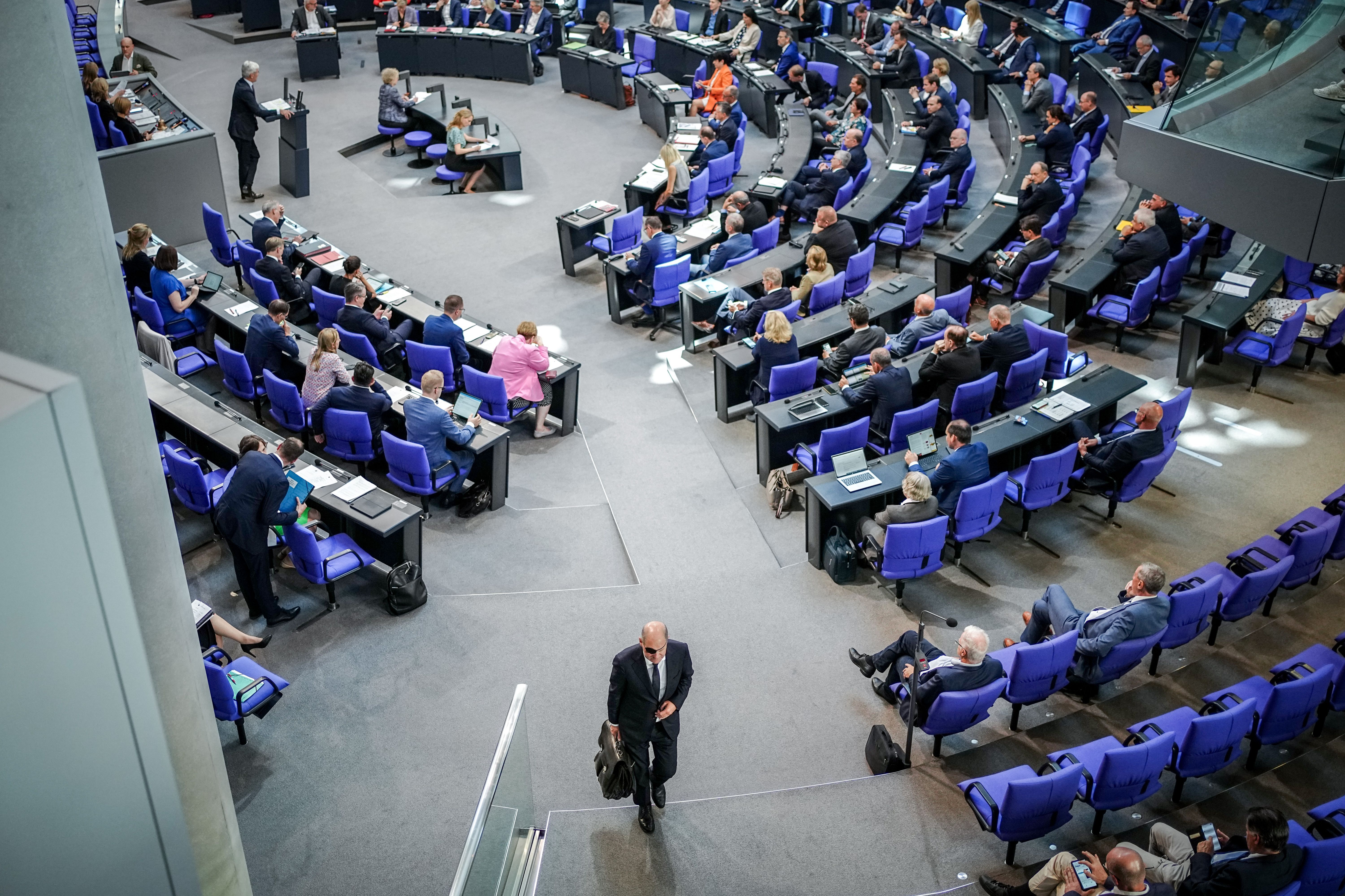 LIVE: Generaldebatte Im Bundestag - Jetzt Muss Scholz Seine Arbeit ...