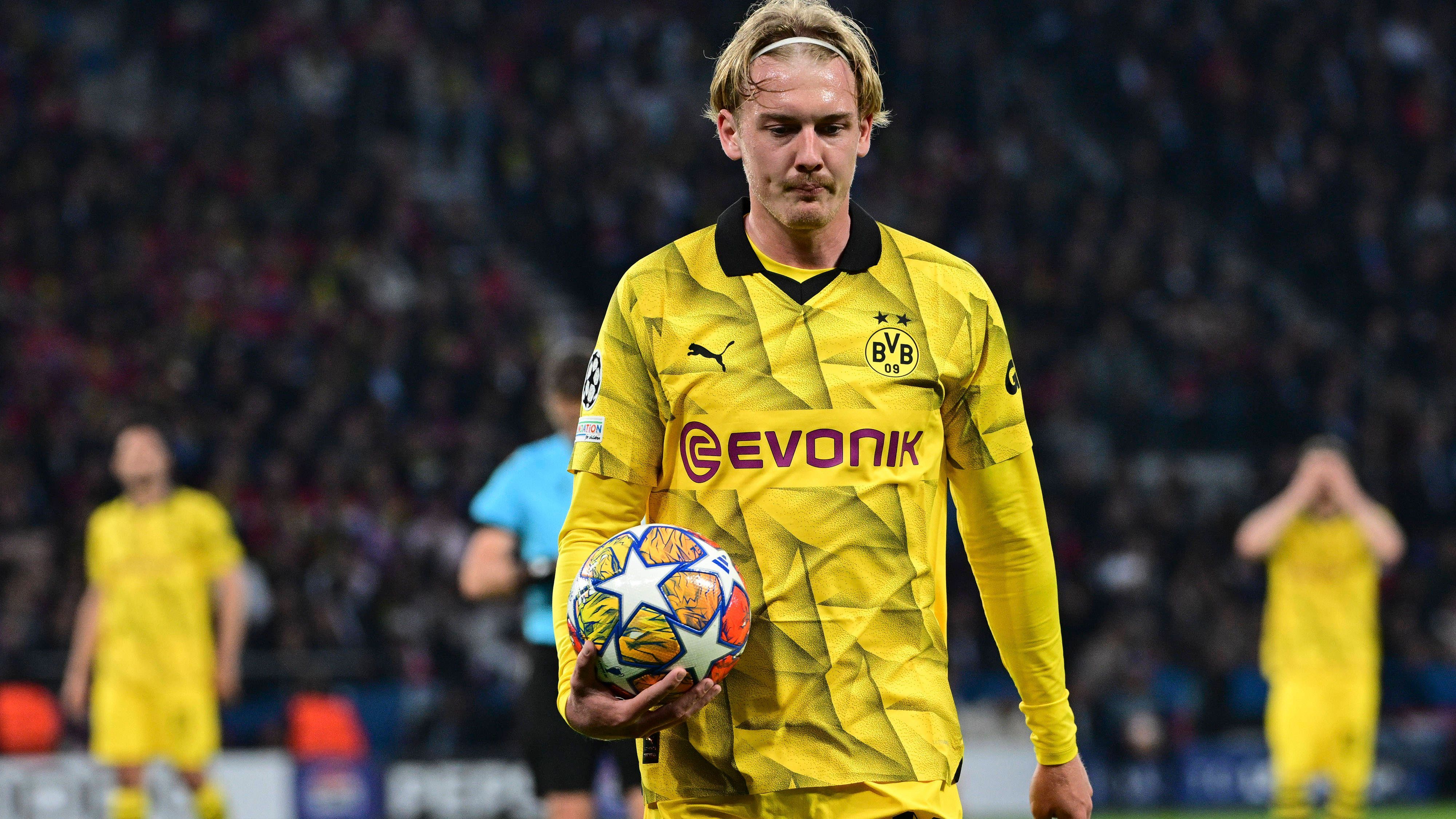 <strong>Julian Brandt (Borussia Dortmund)</strong><br>Ballsicherer Dreh- und Angelpunkt der BVB-Offensive mit vielen gefährlichen Pässen und Standards. Leitet Adeyemis Großchance ein und bereitet mit einer Ecke Hummels‘ Führungstreffer vor. Gute Einzelaktion, sein Schuss wird aber zur Ecke abgewehrt (76.). Wird nach 85 Minuten gegen Nmecha ausgewechselt. <em><strong>ran</strong></em>-Note: 2