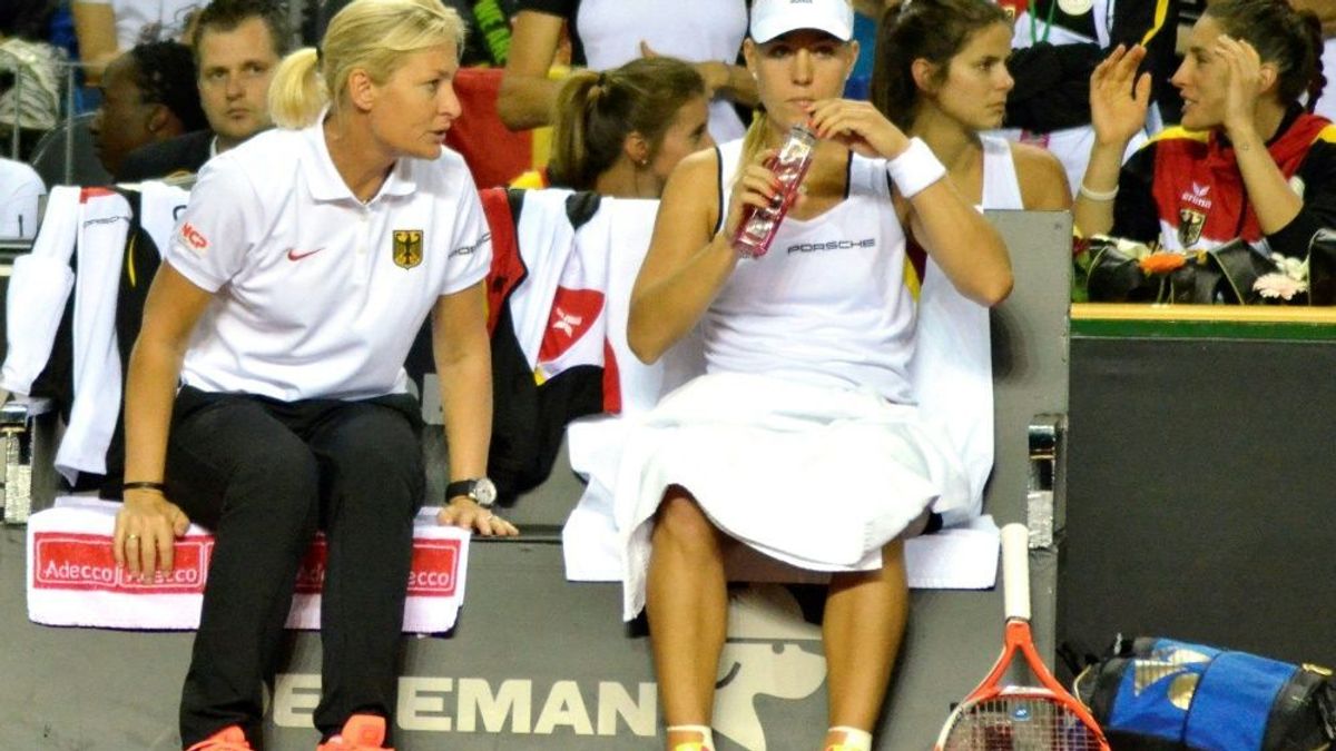 Barbara Rittner (l.) rechnet mit Kerber und Görges