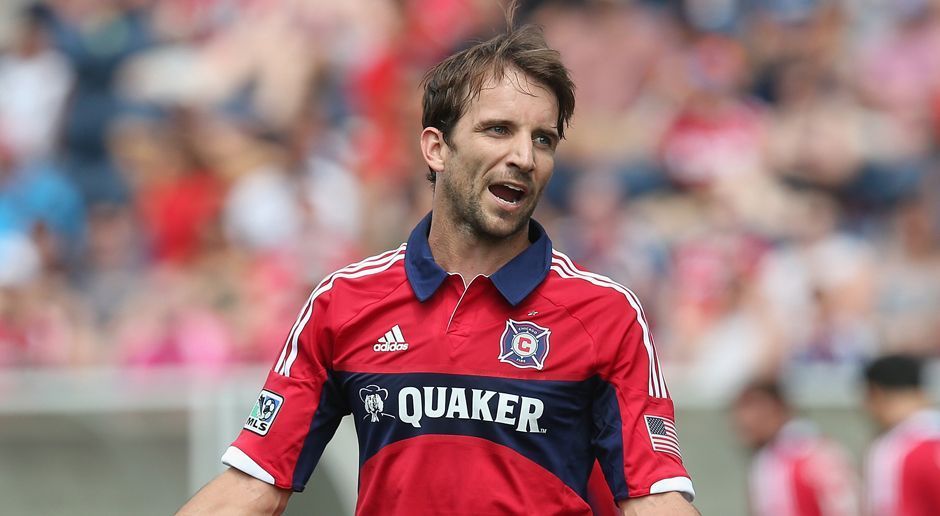 
                <strong>2013: Mike Magee (Chicago Fire)</strong><br>
                2013: Mike Magee (Chicago Fire). Mehr als Platz sechs in der Eastern Conference sprang für Chicago Fire 2013 nicht heraus. Das hieß: keine Playoffs für das Team von Mike Magee. Der US-Amerikaner wurde trotzdem MVP - auch dank 21 Saisontoren.
              