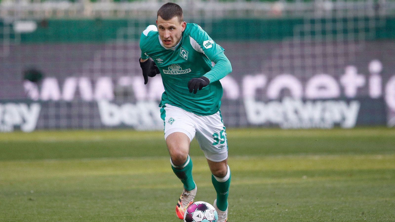 
                <strong>Maximilian Eggestein</strong><br>
                Verein: SV Werder BremenPosition: Zentrales Mittelfeld
              