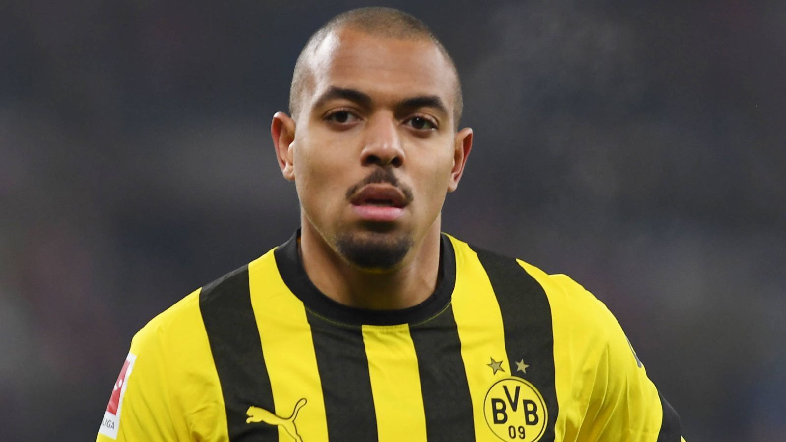 
                <strong>Donyell Malen</strong><br>
                Der Niederländer Donyell Malen darf ab der 71. Minute mitwirken, er ersetzt Bellingham. ohne Bewertung.
              