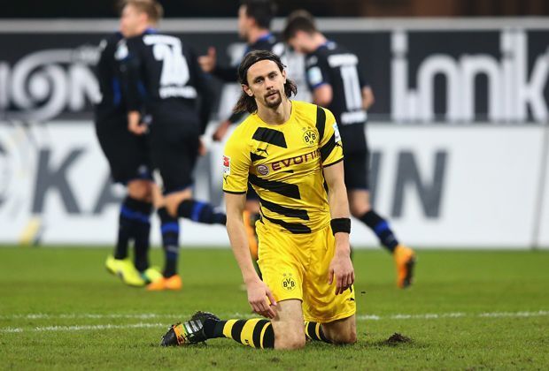 
                <strong>Neven Subotic</strong><br>
                Subotic war damals Spieler unter Klopp beim 1. FSV Mainz 05 und konnte den Abstieg ebenso wenig verhindern wie sein damaliger Trainer. Kein Wunder: Der Serbe kam 2006/2007 erst am letzten Spieltag zum Einsatz und "krönte" sein Bundesliga-Debüt mit dem Abstieg.
              