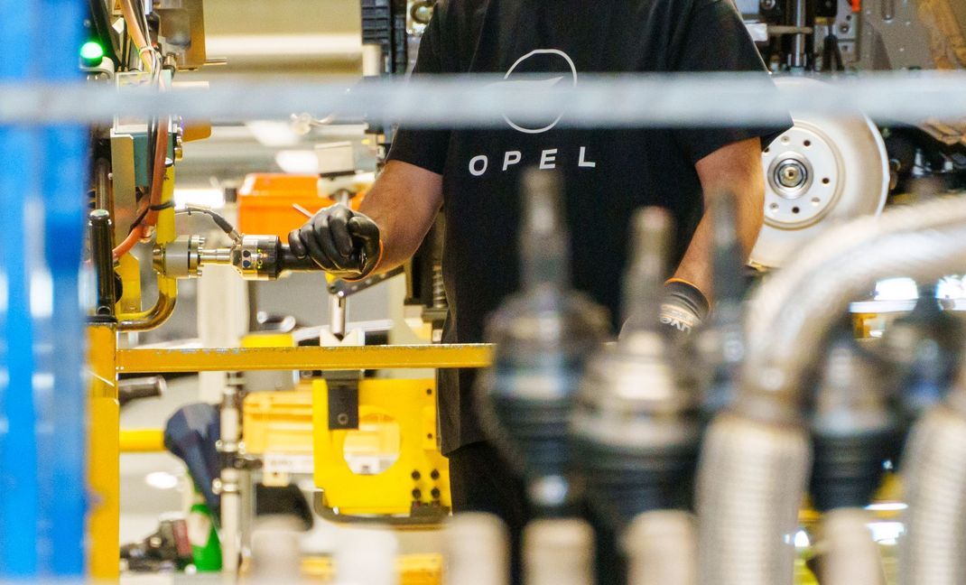 Im Opel-Stammwerk wird bis voraussichtlich Ende Januar im Ein-Schicht-Betrieb gearbeitet.