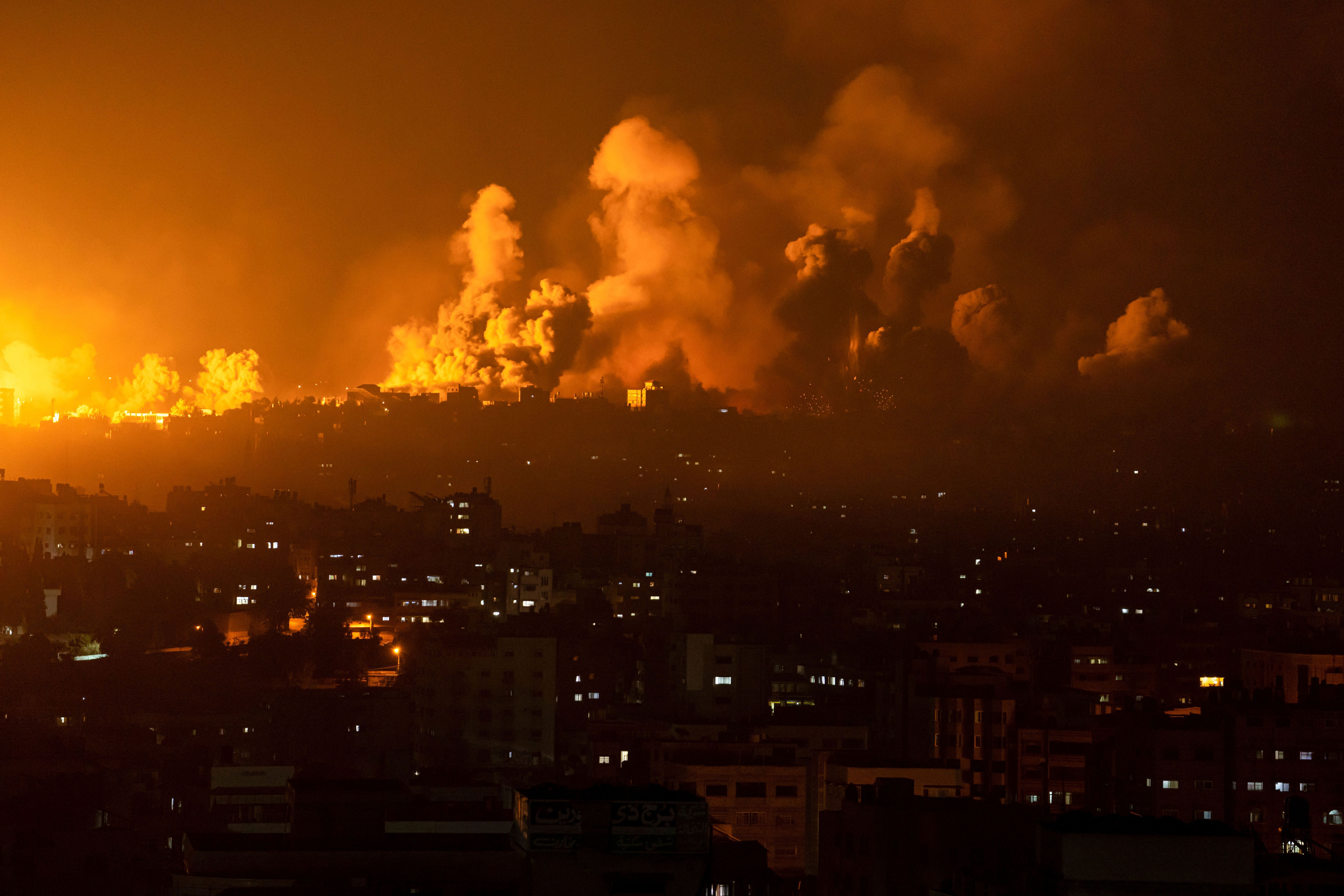8. Oktober 2023: Die israelische Luftwaffe hat nach den überraschenden Großangriffen militanter Palästinenser in der Nacht weitere Ziele im Gazastreifen attackiert. 