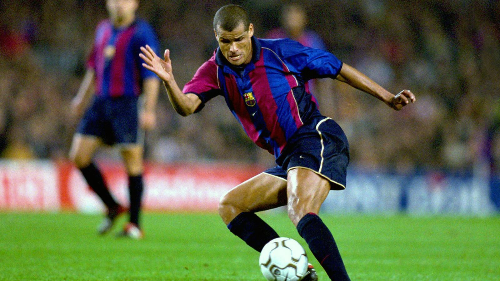 <strong>Brasilien: Rivaldo</strong><br>Erfolge: 1x Champions-League-Sieger, 2x spanischer Meister, 3x griechischer Meister, 1x spanischer Pokalsieger, 2x griechischer Pokalsieger<br>Nationalmannschaftserfolge: 1x Weltmeister, 76 Länderspiele, 35 Tore