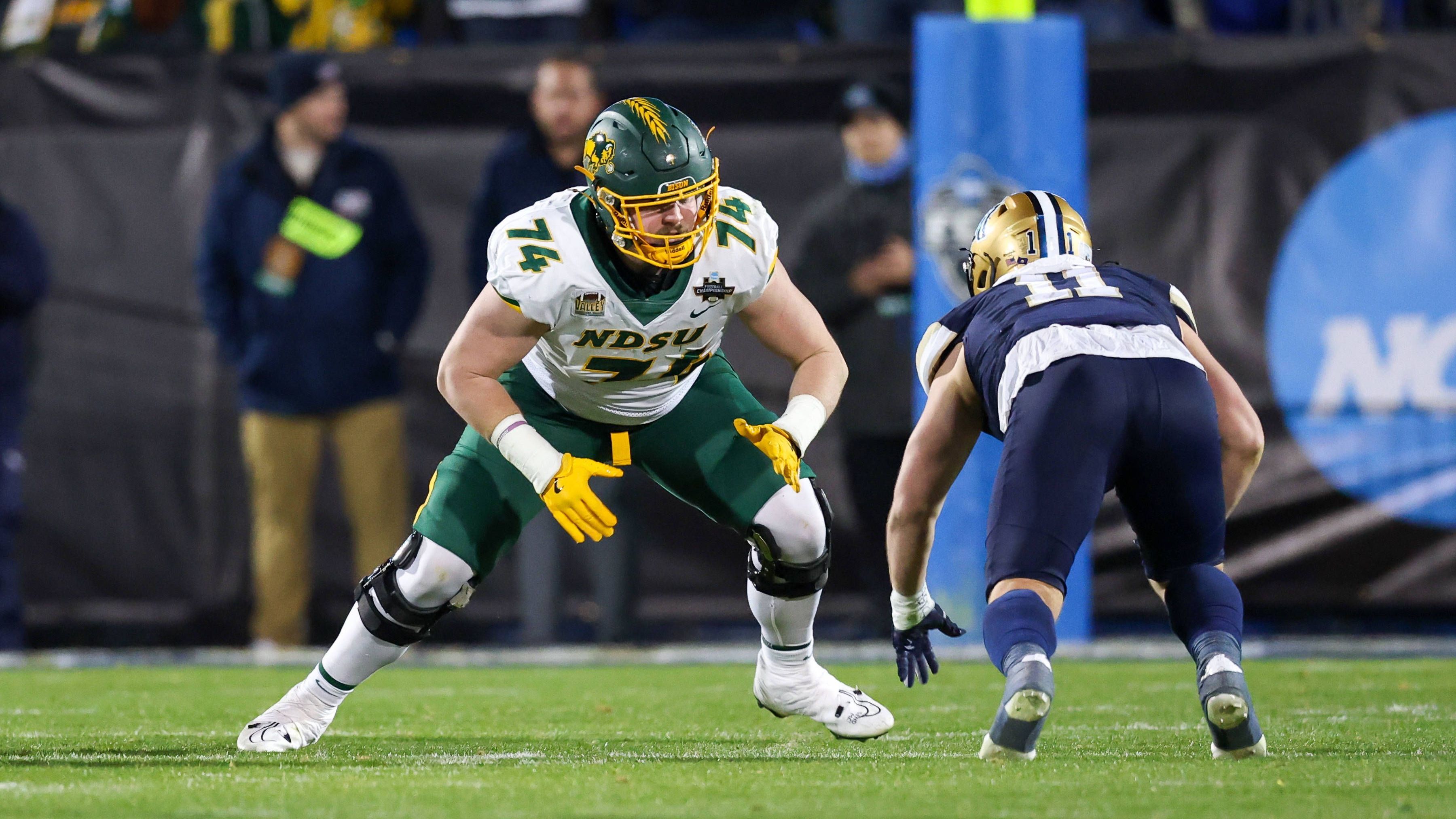 <strong>17. Pick: Cincinnati Bengals - OL Grey Zabel (North Dakota State)</strong><br>Die Gesundheit von Quarterback Joe Burrow ist das A und O! Deshalb müssen die Bengals die Offensive Line unbedingt stärken. Grey Zabel dürfte in erster Linie als Guard in Frage kommen und kann dort für mehr Stabilität sorgen.