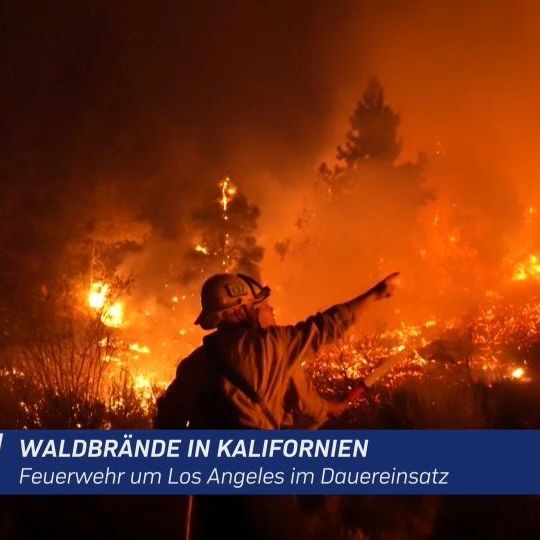 Hier sind Feuerwehrleute rund um die Uhr im Einsatz