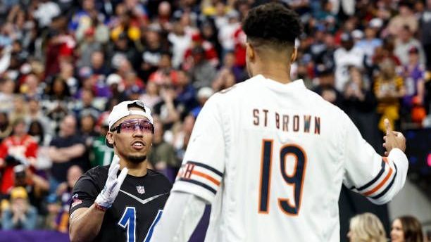 <em><strong>Deutsche Spieler in der NFL</strong><br>Die NFL fällt nicht unbedingt durch eine immense Menge deutscher Footballer auf. Dennoch schafften vereinzelt auch Athleten aus Deutschland den Sprung in die US-Amerikanische Elite-Liga. Doch bei welchen Franchisen spielten und spielen die meisten deutschen Footballer? <strong>ran</strong> listet euch alle Franchisen auf und gibt einen Einblick wie viele und vor allem welche deutschen Spieler für sie aufliefen und zum Teil auch noch auflaufen. (Stand 13. Mai 2025)</em>