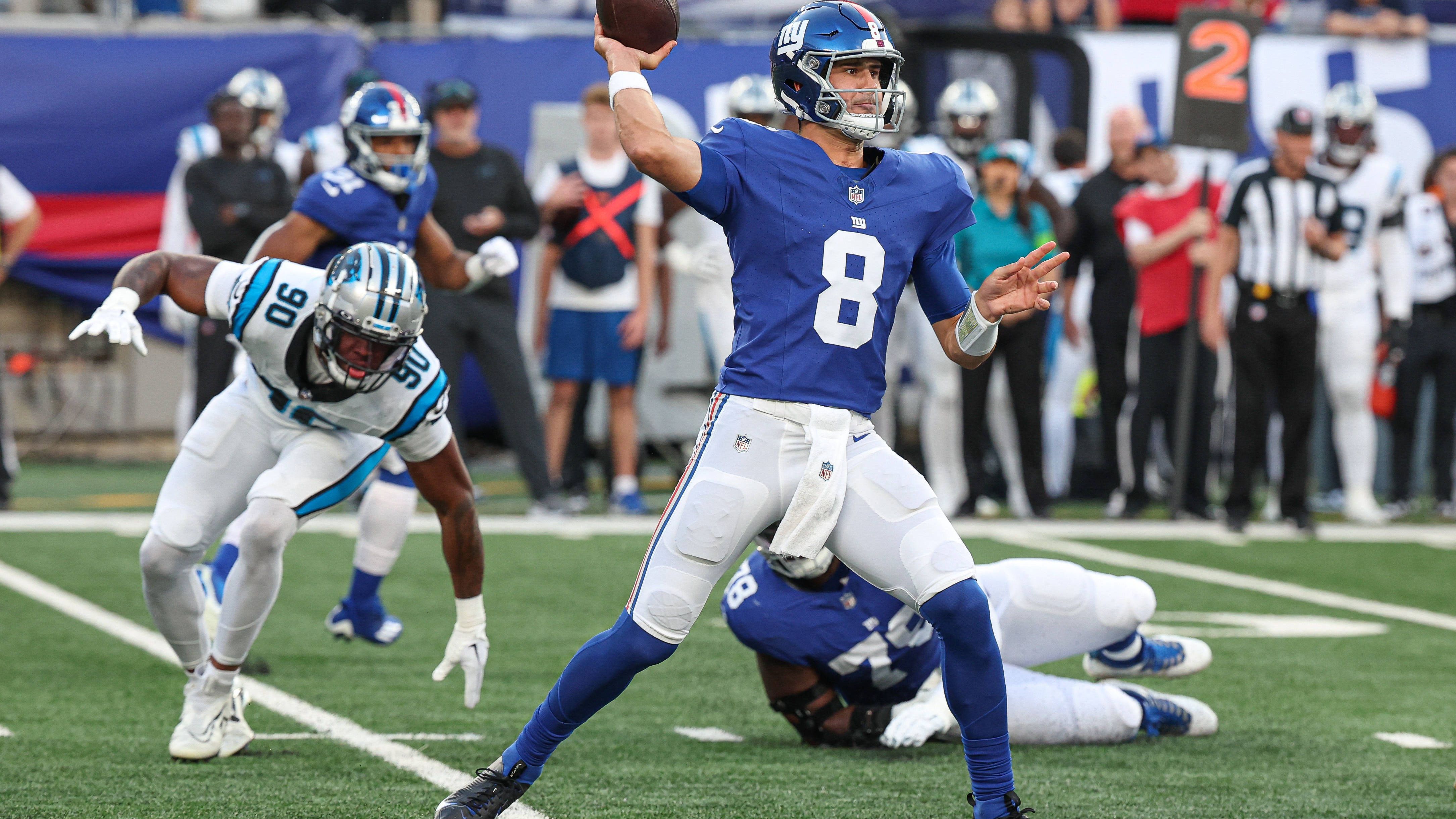 <strong>New York Giants</strong><br>- Daniel Jones (Foto): Vergangene Saison kam endlich die erhoffte Steigerung beim jungen Quarterback.<br>- Saquon Barkley: Der Vertragspoker ist beendet, wodurch einer erfolgreichen Saison nichts mehr im Weg steht.<br>- Dexter Lawrence: Er ist ein wichtiger Grund für das Erstarken der Giants-Defense.<br>- Leonard Williams: Selbiges gilt für den Linebacker.<br>- Andrew Thomas: Der Tackle war maßgeblich für die Stabilisierung der O-Line verantwortlich.