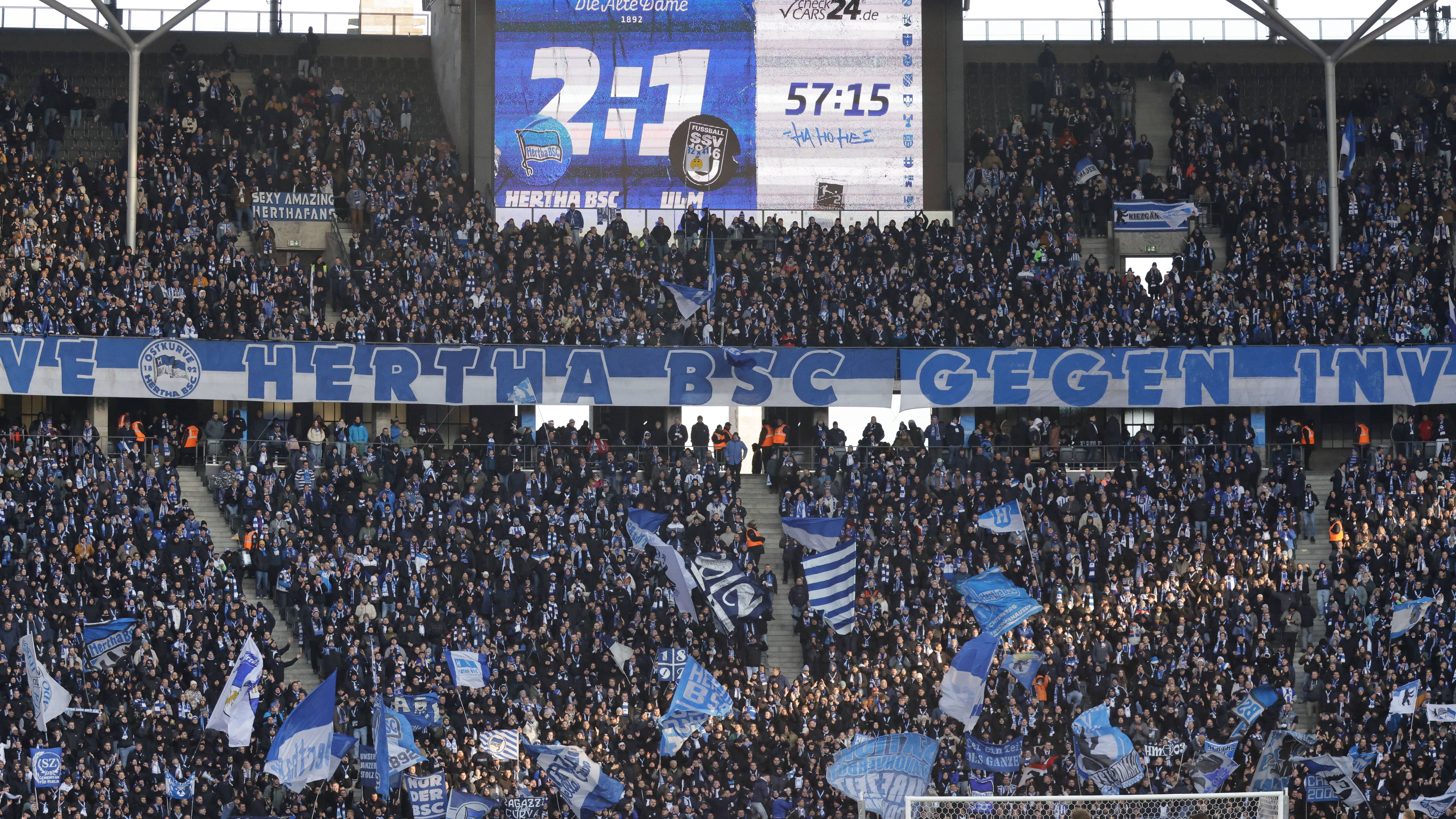 <strong>7. Platz: Hertha BSC - Schnitt: 52.706</strong><br>- Stadion: Olympiastadion<br>- Kapazität: 74.667