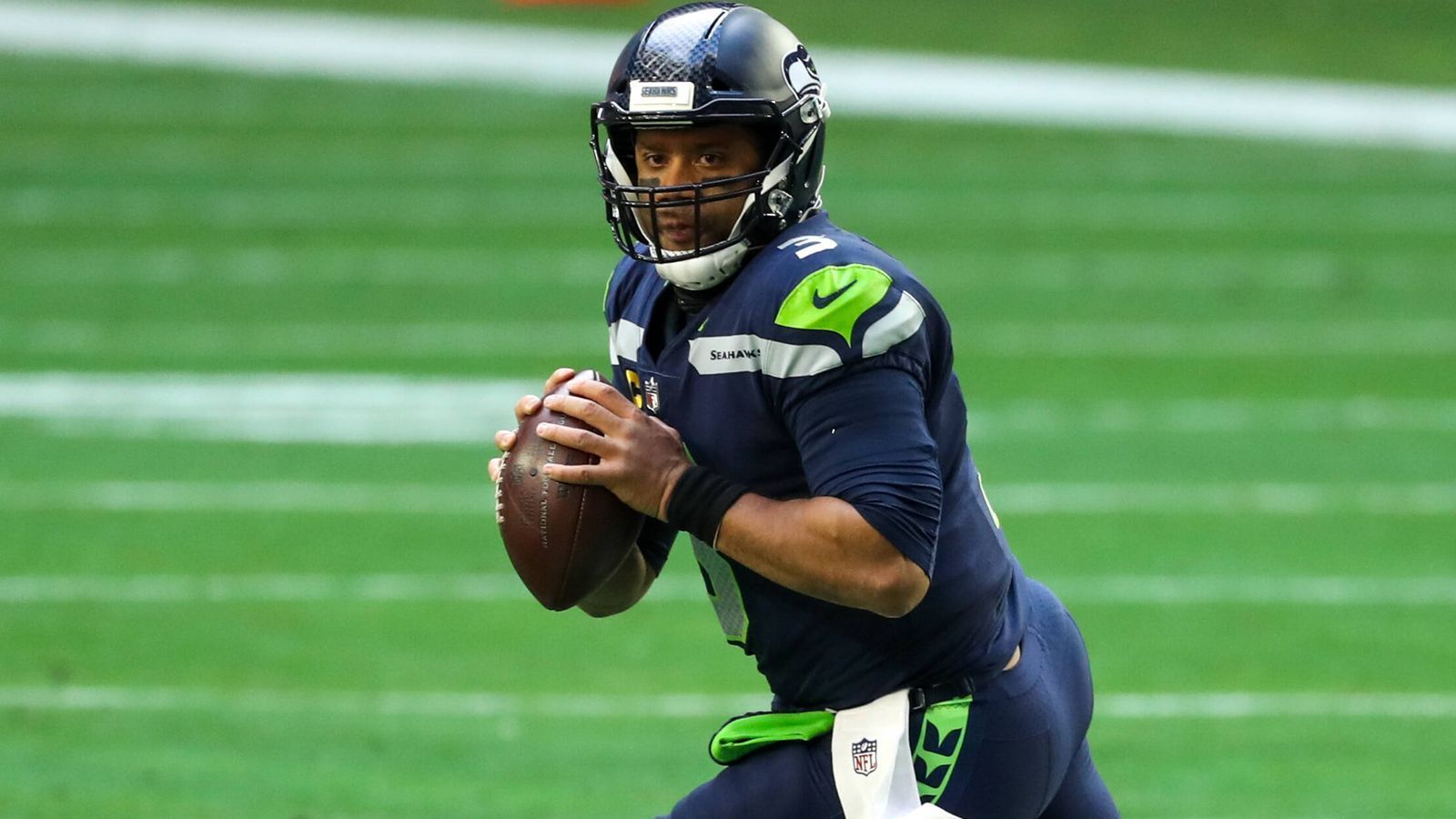 
                <strong>Russell Wilson (Pick Nummer 75 im Draft 2012, Quarterback)</strong><br>
                Super-Bowl-Sieger 2013, 267 Passing Touchdowns sowie 21 Rushing Touchdowns in seiner bisherigen NFL-Karriere, siebenmaliger Pro Bowler - verfügt noch über einen Vertrag bis nach der Saison 2023 in Seattle.
              