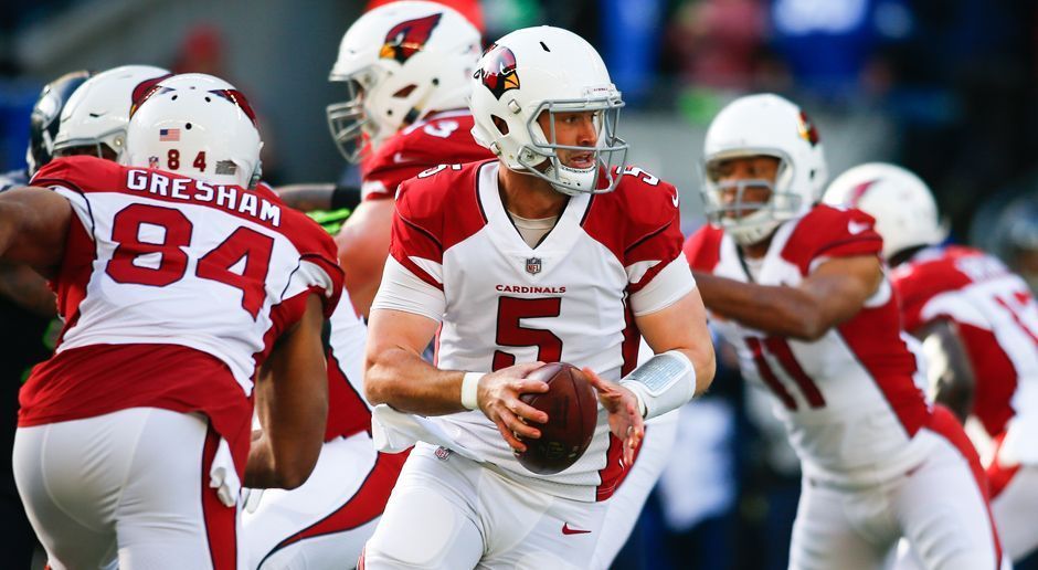 
                <strong>Arizona Cardinals</strong><br>
                NFL-Rekord: Linebacker Chandler Jones führte die NFL in Sachen Sacks (17) und Tackles for Loss (28) an.Franchise-Rekord: Die 17 Sacks sind zudem ein Franchise-Rekord für eine Saison. Jones gelang mindestens ein Sack in 13 Spielen in dieser Saison.
              