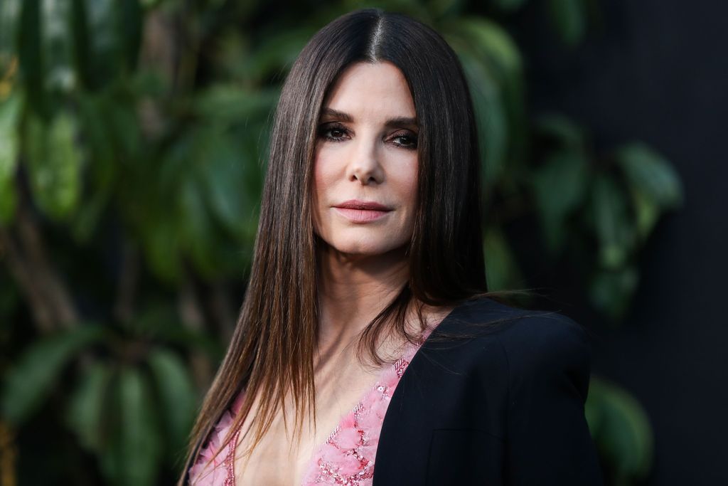 “Um dirigente por quem se gostar” e “A história de Sandra Bullock”
 #ÚltimasNotícias #Alemanha