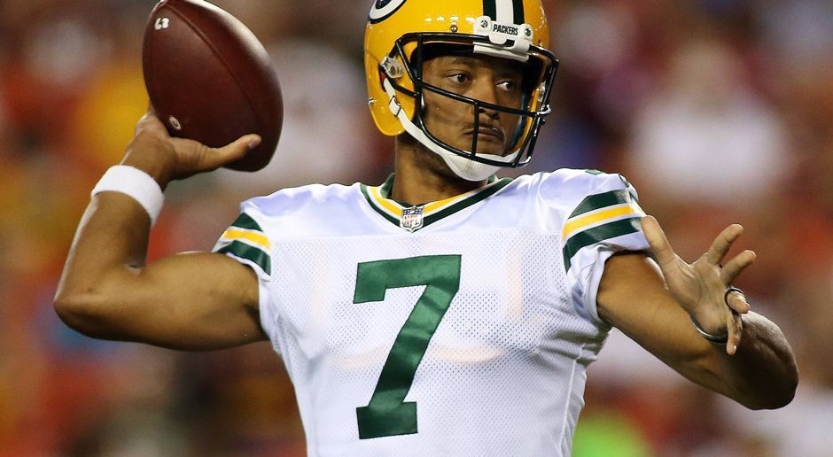 
                <strong>Ersatzmann mit Hypothek: Brett Hundley</strong><br>
                "Brett Hundley ist mein Quarterback", hat Head Coach Mike McCarthy nach der Pleite gegen die Minnesota Vikings noch gesagt. Doch der 24-Jährige, der nach Rodgers' Verletzung ins Spiel kam, erlebte gegen die Vikings ein Debakel: Drei Interceptions, ein Fumble, vier Sacks, nur 18 von 33 Pässen kamen an. Nach dem Schock der Rodgers-Verletzung waren Hundley und seine Anspielstationen sichtlich nicht auf der selben Wellenlänge. Kein Wunder: Der Fünftrundenpick von 2015 war noch nie in der NFL Starter und bekommt auch im Training kaum Snaps mit der ersten Offensiv-Garde. Und in der O-Line vor ihm drohen nun auch noch die Tackles David Bakhtiari und Bryan Bulaga auszufallen. Kein guter Spot für einen Anfänger. In Week 7 dürfte Hundley dennoch von Beginn an spielen.
              