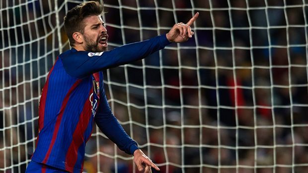 
                <strong>Innenverteidiger - Gerard Pique (FC Barcelona)</strong><br>
                Innenverteidiger - Gerard Pique (FC Barcelona)
              