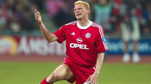 
                <strong>Stefan Effenberg</strong><br>
                Profi beim FC Bayern: von 1990 bis 1992 und 1998 bis 2002Pflichtspiele (Tore): 266 (58)Erfolge mit dem FC Bayern: 3x Deutscher Meister, 1x DFB-Pokalsieger, 1x Champions-League-Sieger, 1x Weltpokal-Sieger
              