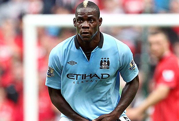 
                <strong>Kein Nutella am Hintern</strong><br>
                "Ich habe den Hintern nicht in Nutella", sagte Balotelli 2012 vor dem EM-Duell gegen England. Der damalige Star von Manchester City wollte damit klarstellen, dass er in der "Squadra Azzurra" nicht gerade sanft angepackt werde.
              