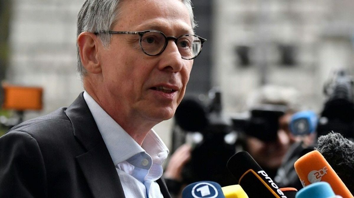 Carsten Sieling übt scharfe Kritik an der DFL