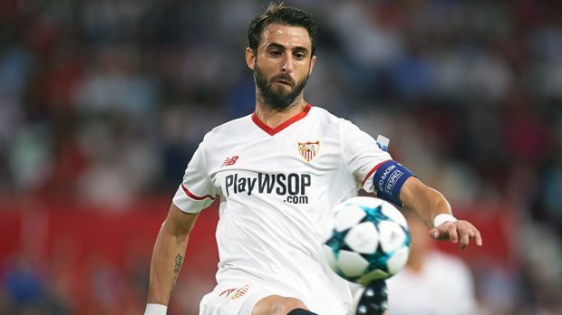 
                <strong>Platz 7 - FC Sevilla (Spanien)</strong><br>
                Durchschnittsalter: 27,7 JahreÄltester Spieler im Kader: Nicolas Pareja (34 Jahre)
              