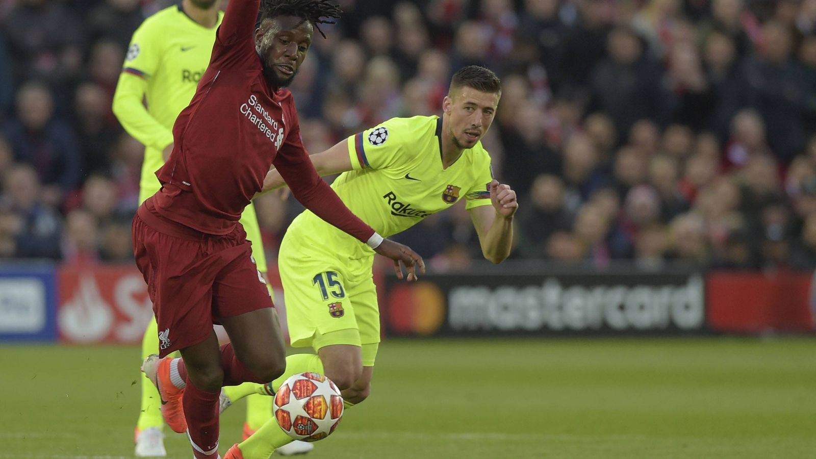 
                <strong>Clement Lenglet</strong><br>
                Auch er in der Innenverteidigung anfangs stark beschäftigt, mit zunehmender Dauer der ersten 45 Minuten besser. Geht beim 0:3 gegen Wijnaldum nicht in den Kopfball und pennt beim 0:4 wie alle anderen auch. ran-Note: 4
              