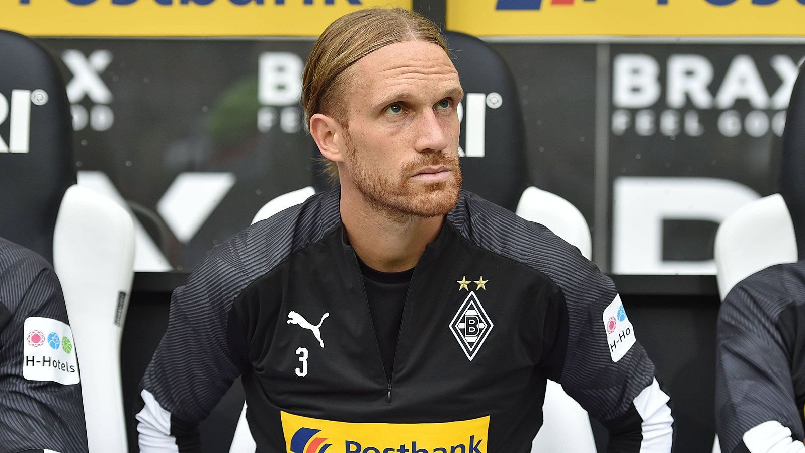 
                <strong>Borussia Mönchengladbach</strong><br>
                Viel wird sich wohl nicht mehr tun bei Borussia Mönchengladbach, zumal das Team erneut von Verletzungssorgen geplagt ist. Bewegung könnte wahrscheinlich einzig ein Verkauf von Michael Lang (Foto) in die Sache bringen. Der Schweizer stieß zwar erst vor einem Jahr zu den "Fohlen", bekam in diesem Sommer aber mit Stefan Lainer namhafte Konkurrenz vorgesetzt. Womöglich ein Grund für den Nationalspieler der Eidgenossen, das Weite zu suchen.
              