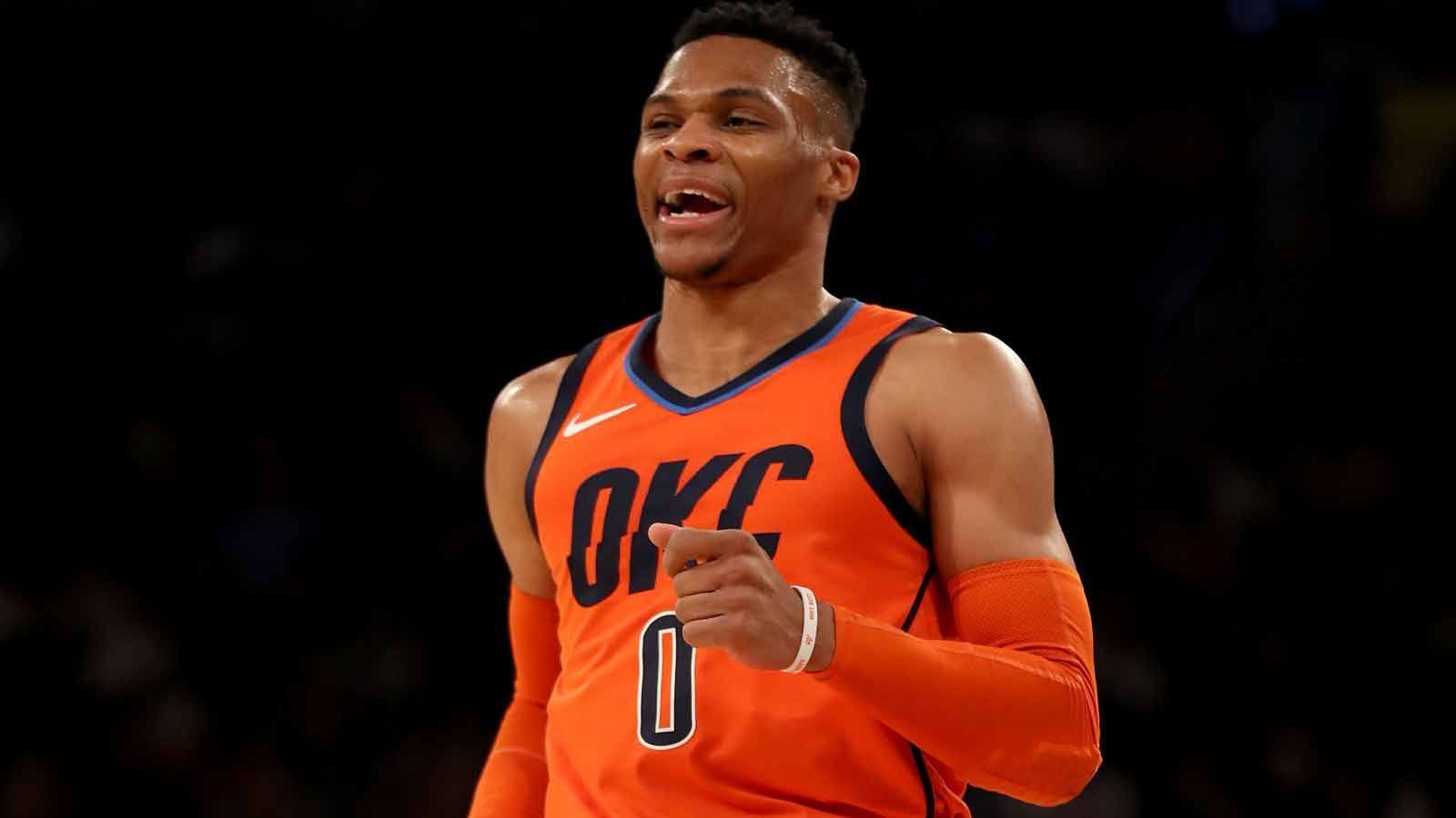 
                <strong>Platz 4: Russell Westbrook</strong><br>
                Gesamteinnahmen: 53,7 Millionen DollarGehalt mit Bonuszahlungen: 35,7 Millionen DollarZusätzliche Einnahmequellen: 18 Millionen Dollar
              