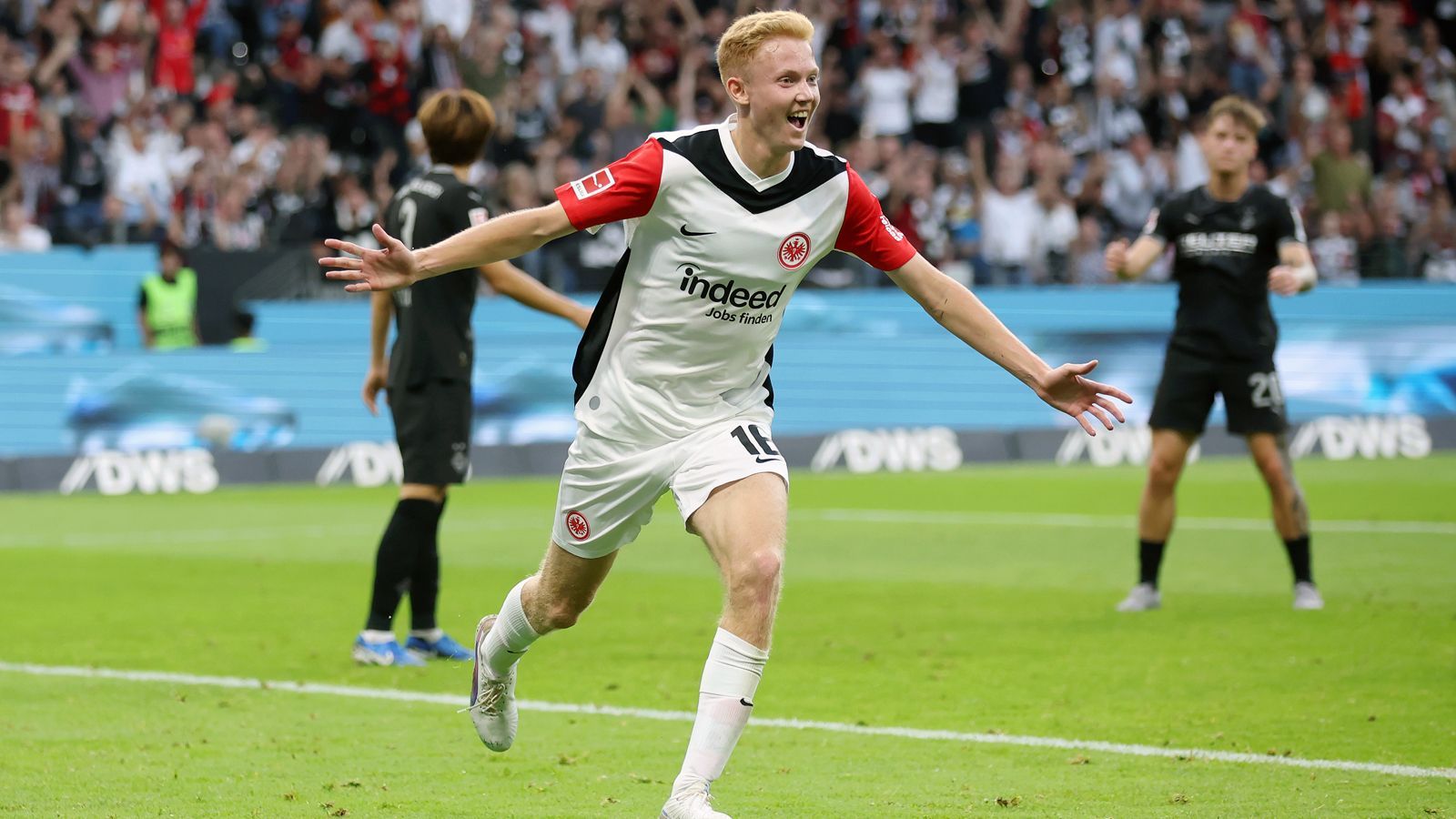 <strong>Platz 6 (geteilt): Hugo Larsson - plus 7 Millionen Euro</strong><br>Klub: Eintracht Frankfurt<br>Aktueller Marktwert: 35 Millionen Euro