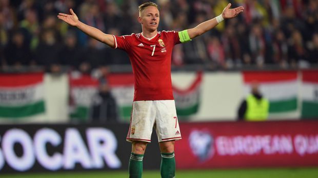 
                <strong>Ungarn - Balazs Dzsudzsak</strong><br>
                Ungarn - Balazs Dzsudzsak: Der Kapitän der Magyaren verdient derzeit sein Geld in der Türkei bei Bursaspor. Doch es gibt - wie schon 2015 - Gerüchte, wonach sein Landsmann Pal Dardai den offensiven Flügelspieler zu Hertha BSC locken will. Mit seinen 29 Jahren kam Dzsudzsak auch schon etwas rum in der Fußballwelt, spielte bereits für die PSV Eindhoven, Dynamo Moskau und Anschi Machatschkala.
              