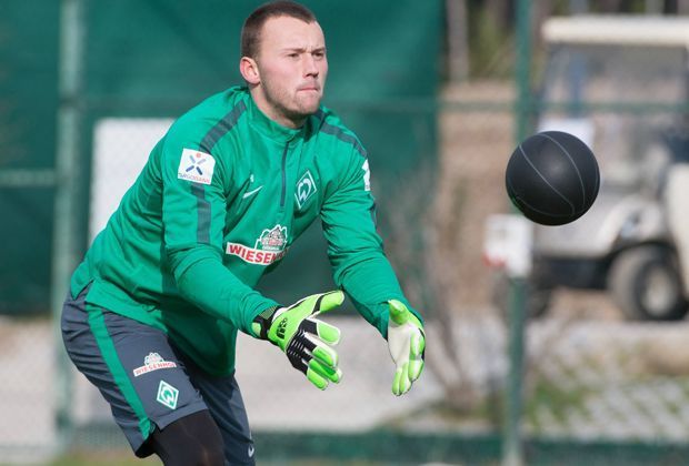 
                <strong>Raif Husic: Abgeschoben in die U23</strong><br>
                Der Leidtragende des Wechsel-Karussells heißt Raif Husic. Im Sommer als aufstrebendes Talent aus Bayern geholt, geht er im Chaos unter und wird jetzt sogar in die U23 abgeschoben. 
              